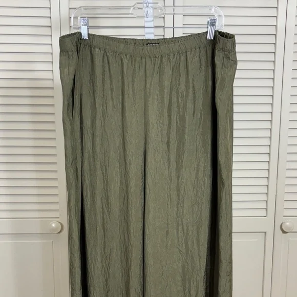 NWT J. Crew Olive Wide Leg Stratus Pant in Textured Satin XL - Picture 6 of 14